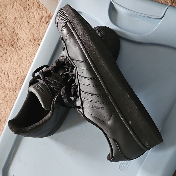 Adidas Superstar Black Size 10 - Picture 2 of 5